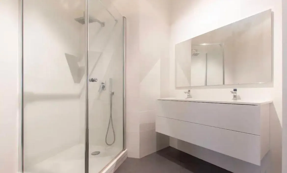 Guestready - Luxurious Charm Near Arc De Triomphe Apartment Paris
