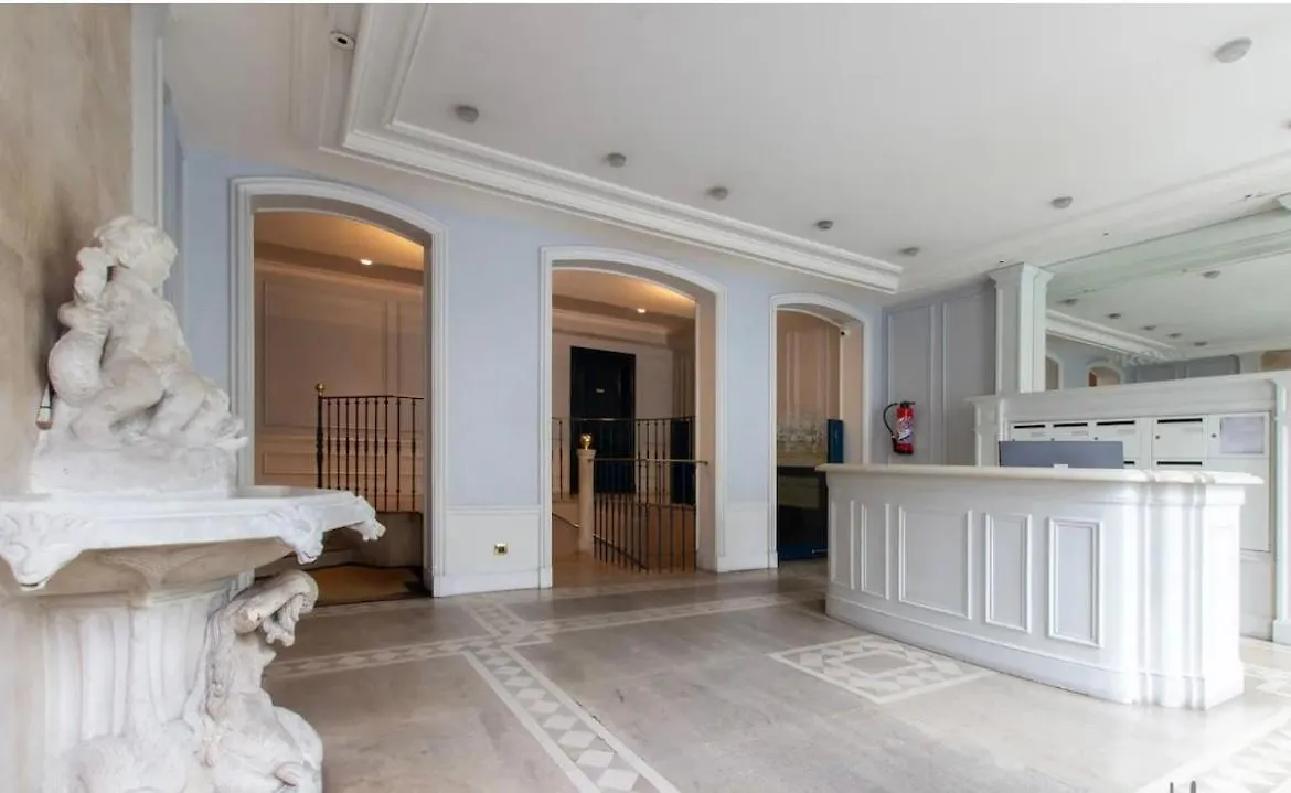 Guestready - Luxurious Charm Near Arc De Triomphe Apartment Paris