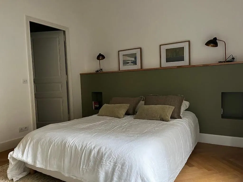 Guestready - Luxurious Charm Near Arc De Triomphe Apartment Paris France